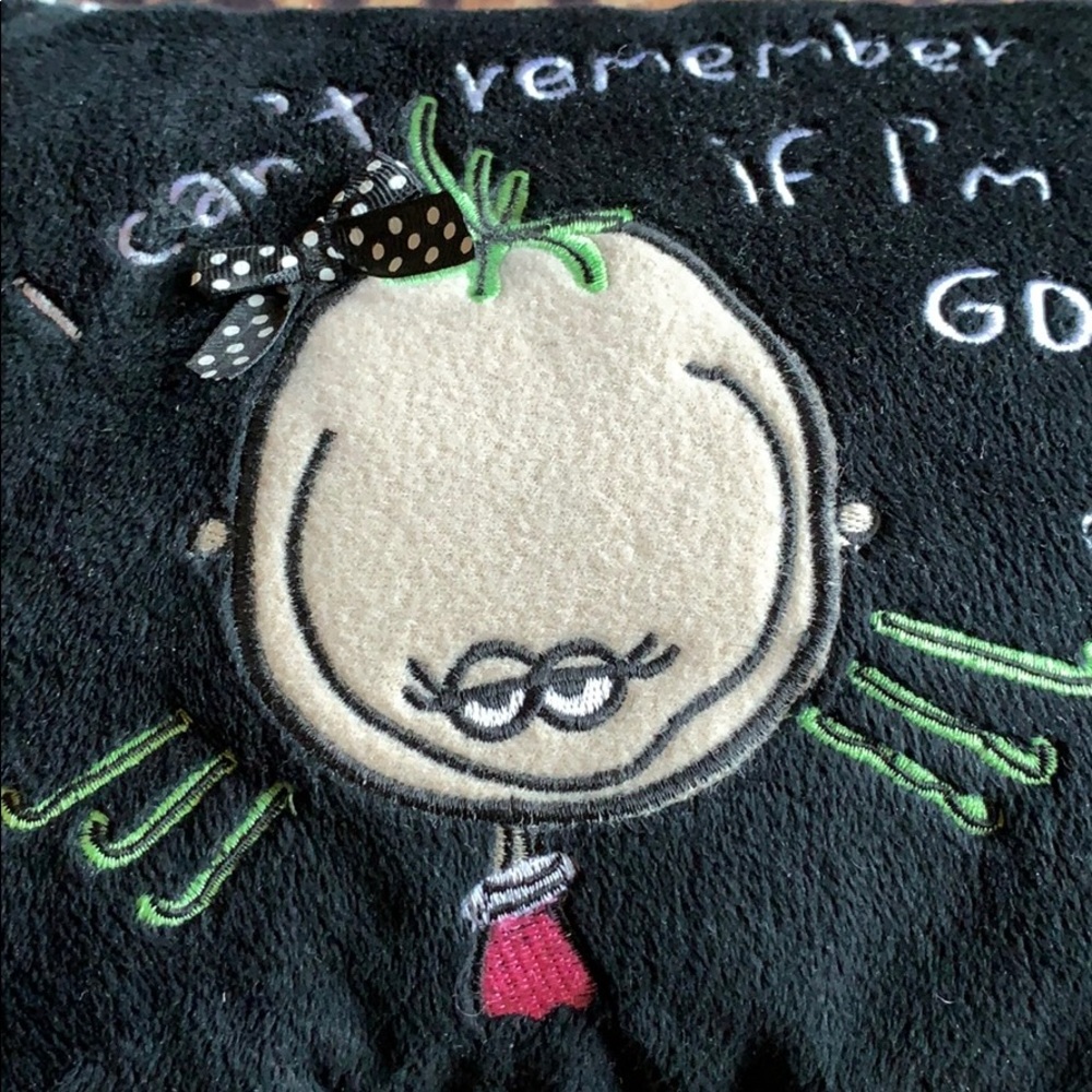Decorative Toss Pillow “Good sister or evil one!” - Picture 4 of 5
